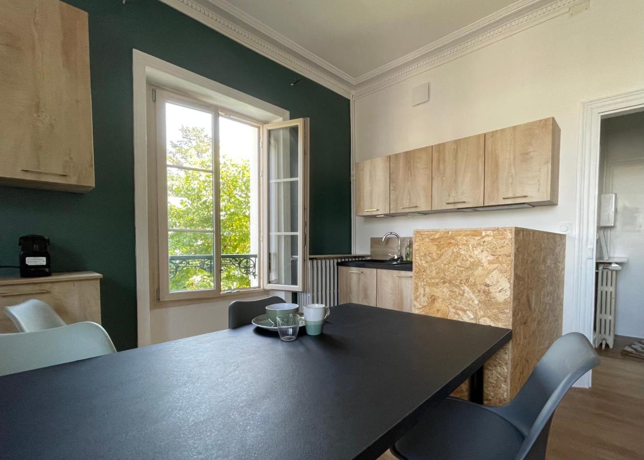 Le Logis De La Place トゥアール エクステリア 写真
